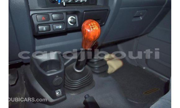 Acheter Import Voiture Toyota Land Cruiser Autre à Import - Dubai, Ali Sabieh Region Acheter Import Voiture Toyota Land Cruiser Autre à Import - Dubai, Ali Sabieh Region