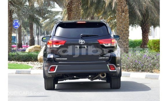 Acheter Import Voiture Toyota Highlander Noir à Import - Dubai, Ali Sabieh Region Acheter Import Voiture Toyota Highlander Noir à Import - Dubai, Ali Sabieh Region