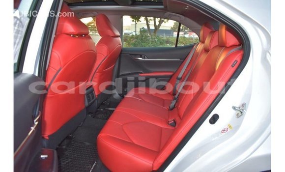 Acheter Import Voiture Toyota Camry Blanc à Import - Dubai, Ali Sabieh Region Acheter Import Voiture Toyota Camry Blanc à Import - Dubai, Ali Sabieh Region