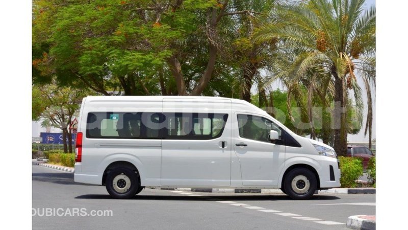 Big with watermark toyota hiace ali sabieh region import dubai 1927