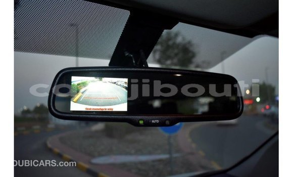 Acheter Import Voiture Toyota Hiace Blanc à Import - Dubai, Ali Sabieh Region Acheter Import Voiture Toyota Hiace Blanc à Import - Dubai, Ali Sabieh Region