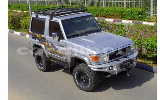 Acheter Import Voiture Toyota Land Cruiser Autre à Import - Dubai, Ali Sabieh Region Acheter Import Voiture Toyota Land Cruiser Autre à Import - Dubai, Ali Sabieh Region