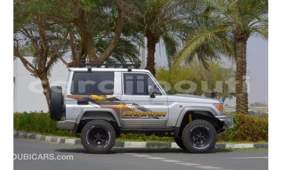 Acheter Import Voiture Toyota Land Cruiser Autre à Import - Dubai, Ali Sabieh Region Acheter Import Voiture Toyota Land Cruiser Autre à Import - Dubai, Ali Sabieh Region