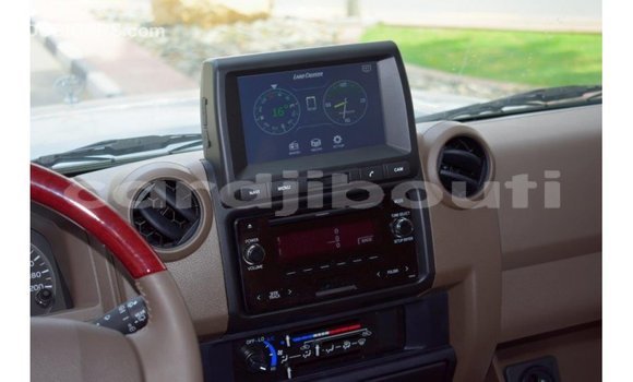 Acheter Import Voiture Toyota Land Cruiser Autre à Import - Dubai, Ali Sabieh Region Acheter Import Voiture Toyota Land Cruiser Autre à Import - Dubai, Ali Sabieh Region