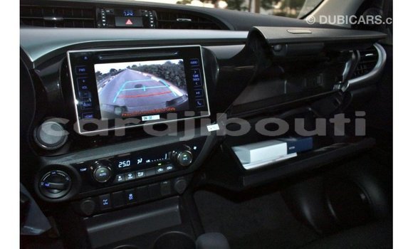 Acheter Import Voiture Toyota Hilux Autre à Import - Dubai, Ali Sabieh Region Acheter Import Voiture Toyota Hilux Autre à Import - Dubai, Ali Sabieh Region