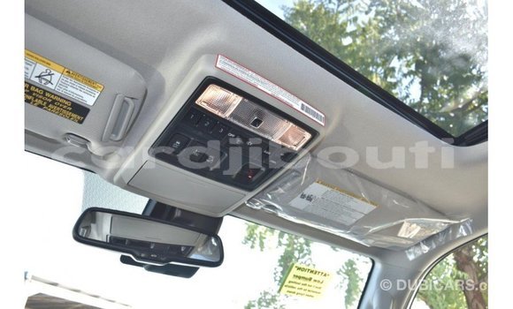 Acheter Import Voiture Toyota 4Runner Blanc à Import - Dubai, Ali Sabieh Region Acheter Import Voiture Toyota 4Runner Blanc à Import - Dubai, Ali Sabieh Region