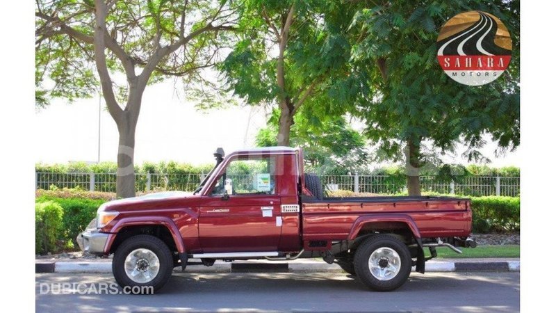 Big with watermark toyota land cruiser ali sabieh region import dubai 1933