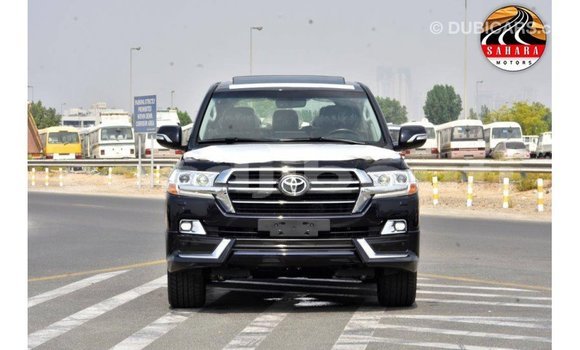 Acheter Import Voiture Toyota Land Cruiser Noir à Import - Dubai, Ali Sabieh Region Acheter Import Voiture Toyota Land Cruiser Noir à Import - Dubai, Ali Sabieh Region