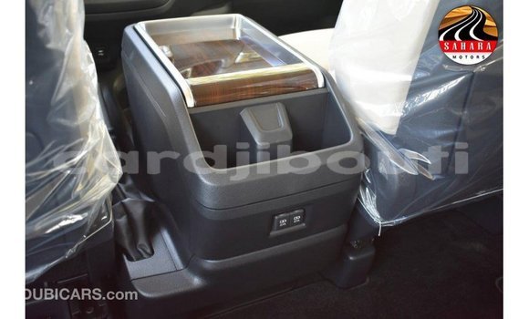 Acheter Import Voiture Toyota Granvia Blanc à Import - Dubai, Ali Sabieh Region Acheter Import Voiture Toyota Granvia Blanc à Import - Dubai, Ali Sabieh Region