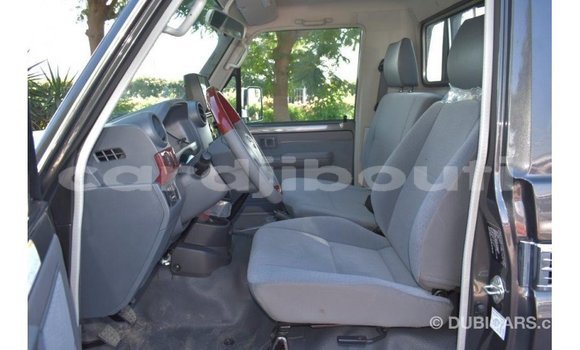 Acheter Import Voiture Toyota Land Cruiser Autre à Import - Dubai, Ali Sabieh Region Acheter Import Voiture Toyota Land Cruiser Autre à Import - Dubai, Ali Sabieh Region