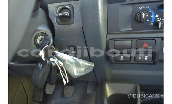 Acheter Import Voiture Toyota Land Cruiser Autre à Import - Dubai, Ali Sabieh Region Acheter Import Voiture Toyota Land Cruiser Autre à Import - Dubai, Ali Sabieh Region