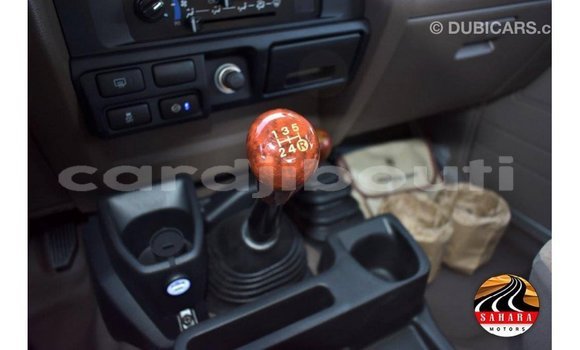 Acheter Import Voiture Toyota Land Cruiser Autre à Import - Dubai, Ali Sabieh Region Acheter Import Voiture Toyota Land Cruiser Autre à Import - Dubai, Ali Sabieh Region