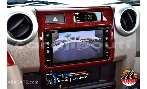 Acheter Import Voiture Toyota Land Cruiser Autre à Import - Dubai, Ali Sabieh Region Acheter Import Voiture Toyota Land Cruiser Autre à Import - Dubai, Ali Sabieh Region