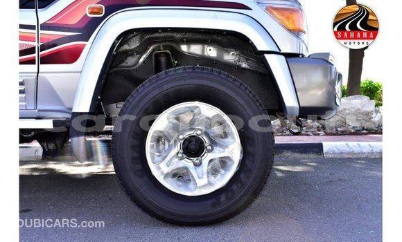 Acheter Import Voiture Toyota Land Cruiser Autre à Import - Dubai, Ali Sabieh Region Acheter Import Voiture Toyota Land Cruiser Autre à Import - Dubai, Ali Sabieh Region