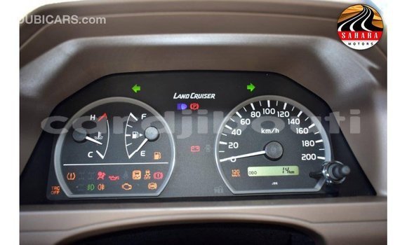 Acheter Import Voiture Toyota Land Cruiser Autre à Import - Dubai, Ali Sabieh Region Acheter Import Voiture Toyota Land Cruiser Autre à Import - Dubai, Ali Sabieh Region