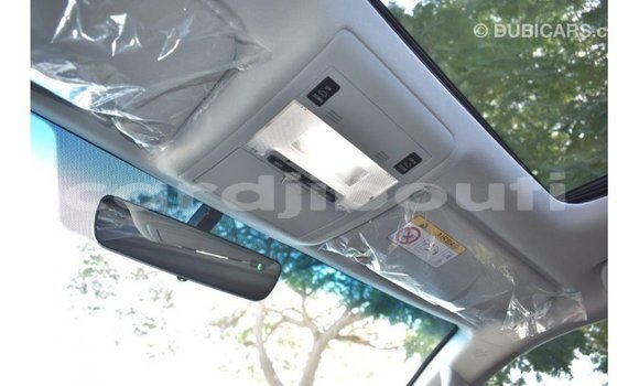 Acheter Import Voiture Toyota Land Cruiser Blanc à Import - Dubai, Ali Sabieh Region Acheter Import Voiture Toyota Land Cruiser Blanc à Import - Dubai, Ali Sabieh Region