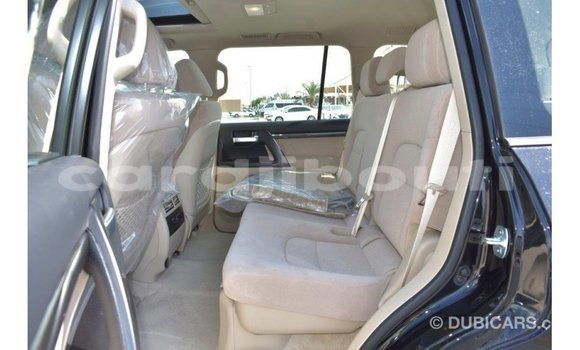 Acheter Import Voiture Toyota Land Cruiser Noir à Import - Dubai, Ali Sabieh Region Acheter Import Voiture Toyota Land Cruiser Noir à Import - Dubai, Ali Sabieh Region