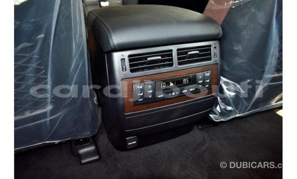 Acheter Import Voiture Toyota Land Cruiser Autre à Import - Dubai, Ali Sabieh Region Acheter Import Voiture Toyota Land Cruiser Autre à Import - Dubai, Ali Sabieh Region