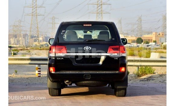 Acheter Import Voiture Toyota Land Cruiser Noir à Import - Dubai, Ali Sabieh Region Acheter Import Voiture Toyota Land Cruiser Noir à Import - Dubai, Ali Sabieh Region