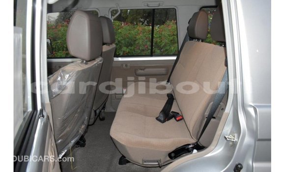 Acheter Import Voiture Toyota Land Cruiser Autre à Import - Dubai, Ali Sabieh Region Acheter Import Voiture Toyota Land Cruiser Autre à Import - Dubai, Ali Sabieh Region