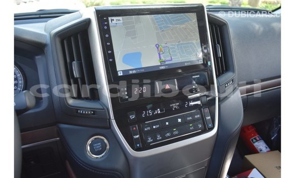 Acheter Import Voiture Toyota Land Cruiser Blanc à Import - Dubai, Ali Sabieh Region Acheter Import Voiture Toyota Land Cruiser Blanc à Import - Dubai, Ali Sabieh Region