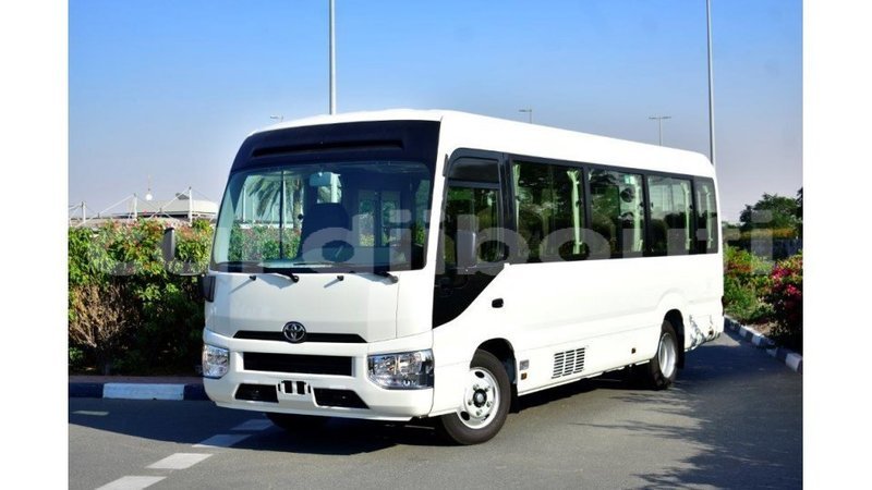 Big with watermark toyota coaster ali sabieh region import dubai 1949