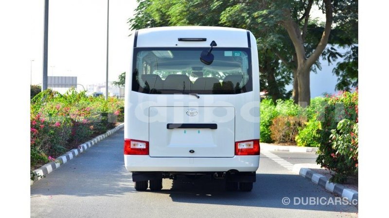 Big with watermark toyota coaster ali sabieh region import dubai 1949