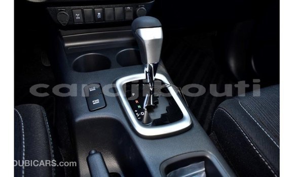 Acheter Import Voiture Toyota Hilux Blanc à Import - Dubai, Ali Sabieh Region Acheter Import Voiture Toyota Hilux Blanc à Import - Dubai, Ali Sabieh Region