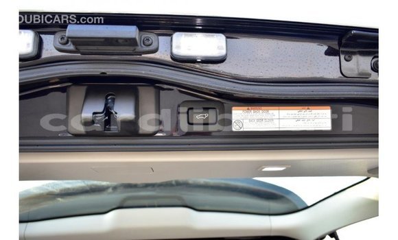 Acheter Import Voiture Toyota Land Cruiser Noir à Import - Dubai, Ali Sabieh Region Acheter Import Voiture Toyota Land Cruiser Noir à Import - Dubai, Ali Sabieh Region
