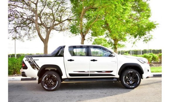 Acheter Import Voiture Toyota Hilux Blanc à Import - Dubai, Ali Sabieh Region Acheter Import Voiture Toyota Hilux Blanc à Import - Dubai, Ali Sabieh Region