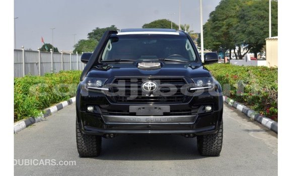 Acheter Import Voiture Toyota Land Cruiser Noir à Import - Dubai, Ali Sabieh Region Acheter Import Voiture Toyota Land Cruiser Noir à Import - Dubai, Ali Sabieh Region