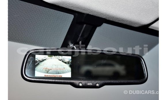 Acheter Import Voiture Toyota Hiace Blanc à Import - Dubai, Ali Sabieh Region Acheter Import Voiture Toyota Hiace Blanc à Import - Dubai, Ali Sabieh Region