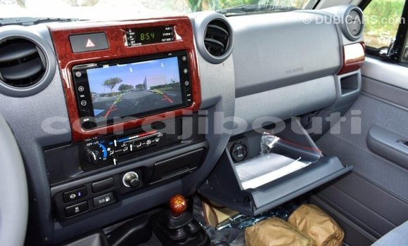 Acheter Import Voiture Toyota Land Cruiser Autre à Import - Dubai, Ali Sabieh Region Acheter Import Voiture Toyota Land Cruiser Autre à Import - Dubai, Ali Sabieh Region