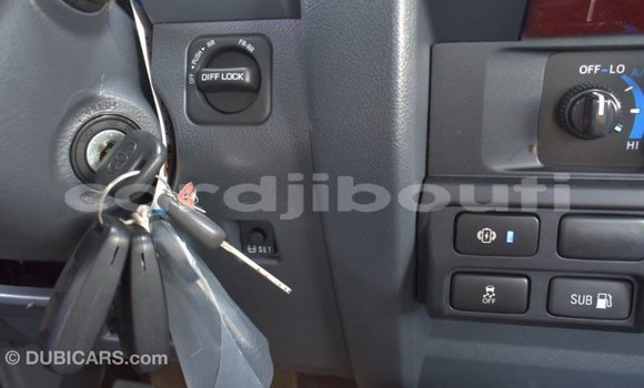 Acheter Import Voiture Toyota Land Cruiser Autre à Import - Dubai, Ali Sabieh Region Acheter Import Voiture Toyota Land Cruiser Autre à Import - Dubai, Ali Sabieh Region