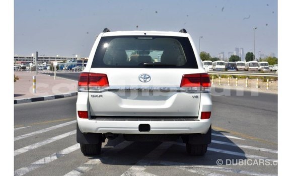 Acheter Import Voiture Toyota Land Cruiser Blanc à Import - Dubai, Ali Sabieh Region Acheter Import Voiture Toyota Land Cruiser Blanc à Import - Dubai, Ali Sabieh Region