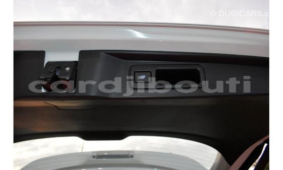 Acheter Import Voiture Toyota Fortuner Blanc à Import - Dubai, Ali Sabieh Region Acheter Import Voiture Toyota Fortuner Blanc à Import - Dubai, Ali Sabieh Region
