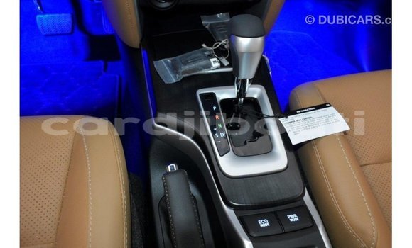 Acheter Import Voiture Toyota Fortuner Blanc à Import - Dubai, Ali Sabieh Region Acheter Import Voiture Toyota Fortuner Blanc à Import - Dubai, Ali Sabieh Region