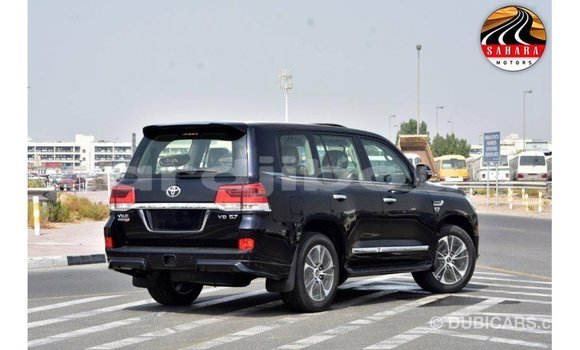 Acheter Import Voiture Toyota Land Cruiser Noir à Import - Dubai, Ali Sabieh Region Acheter Import Voiture Toyota Land Cruiser Noir à Import - Dubai, Ali Sabieh Region