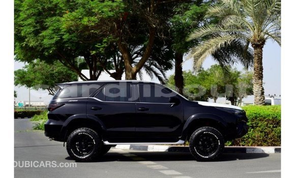 Acheter Import Voiture Toyota Fortuner Noir à Import - Dubai, Ali Sabieh Region Acheter Import Voiture Toyota Fortuner Noir à Import - Dubai, Ali Sabieh Region