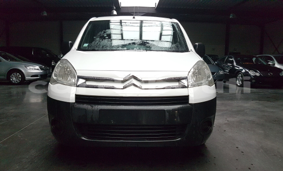 Acheter Occasion Utilitaire Citroen Berlingo Blanc à Dorra, Tadjourah