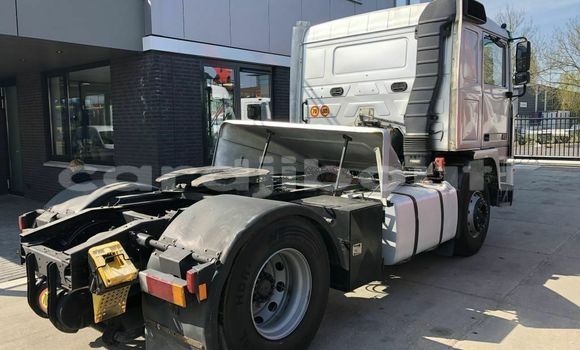 Acheter Occasion Utilitaire Volvo F4 Gris à Galafi, Dikhil Acheter Occasion Utilitaire Volvo F4 Gris à Galafi, Dikhil