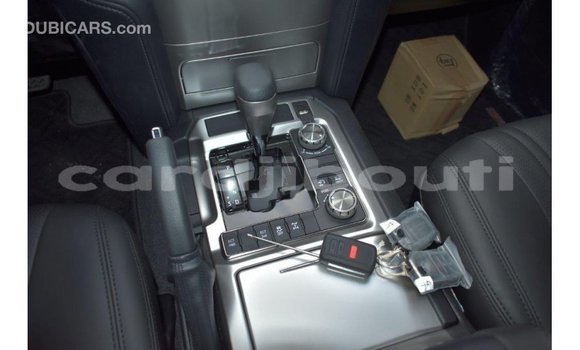 Acheter Import Voiture Toyota Land Cruiser Noir à Import - Dubai, Ali Sabieh Region Acheter Import Voiture Toyota Land Cruiser Noir à Import - Dubai, Ali Sabieh Region
