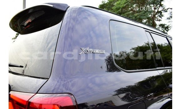 Acheter Import Voiture Toyota Land Cruiser Noir à Import - Dubai, Ali Sabieh Region Acheter Import Voiture Toyota Land Cruiser Noir à Import - Dubai, Ali Sabieh Region