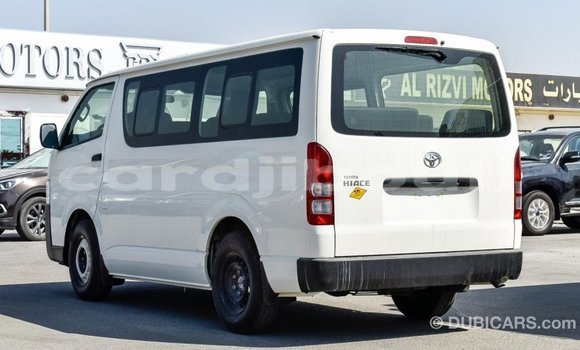 Acheter Import Voiture Toyota Hiace Blanc à Import - Dubai, Ali Sabieh Region Acheter Import Voiture Toyota Hiace Blanc à Import - Dubai, Ali Sabieh Region