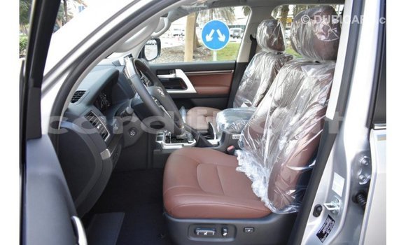 Acheter Import Voiture Toyota Land Cruiser Autre à Import - Dubai, Ali Sabieh Region Acheter Import Voiture Toyota Land Cruiser Autre à Import - Dubai, Ali Sabieh Region