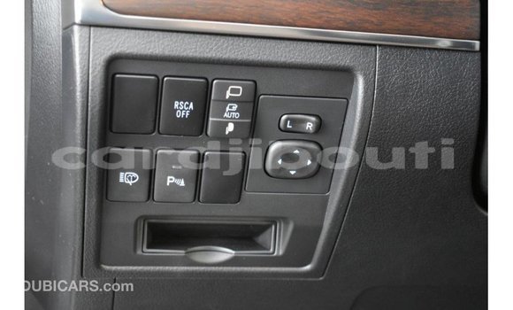 Acheter Import Voiture Toyota Land Cruiser Autre à Import - Dubai, Ali Sabieh Region Acheter Import Voiture Toyota Land Cruiser Autre à Import - Dubai, Ali Sabieh Region