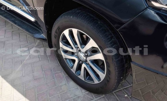 Acheter Import Voiture Toyota Land Cruiser Noir à Import - Dubai, Ali Sabieh Region Acheter Import Voiture Toyota Land Cruiser Noir à Import - Dubai, Ali Sabieh Region