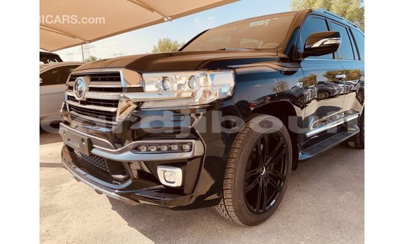 Acheter Import Voiture Toyota Land Cruiser Noir à Import - Dubai, Ali Sabieh Region Acheter Import Voiture Toyota Land Cruiser Noir à Import - Dubai, Ali Sabieh Region