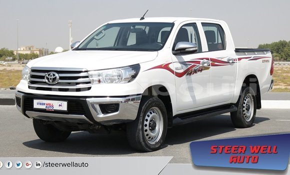 Acheter Import Voiture Toyota Hilux Blanc à Import - Dubai, Ali Sabieh Region Acheter Import Voiture Toyota Hilux Blanc à Import - Dubai, Ali Sabieh Region