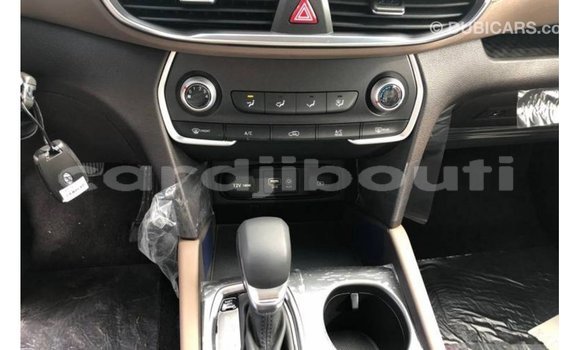 Buy Import Hyundai Santa Fe Red Car in Import - Dubai in Ali Sabieh Region Buy Import Hyundai Santa Fe Red Car in Import - Dubai in Ali Sabieh Region